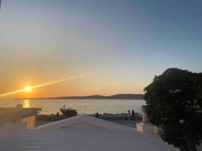 31 Seafront Apartment